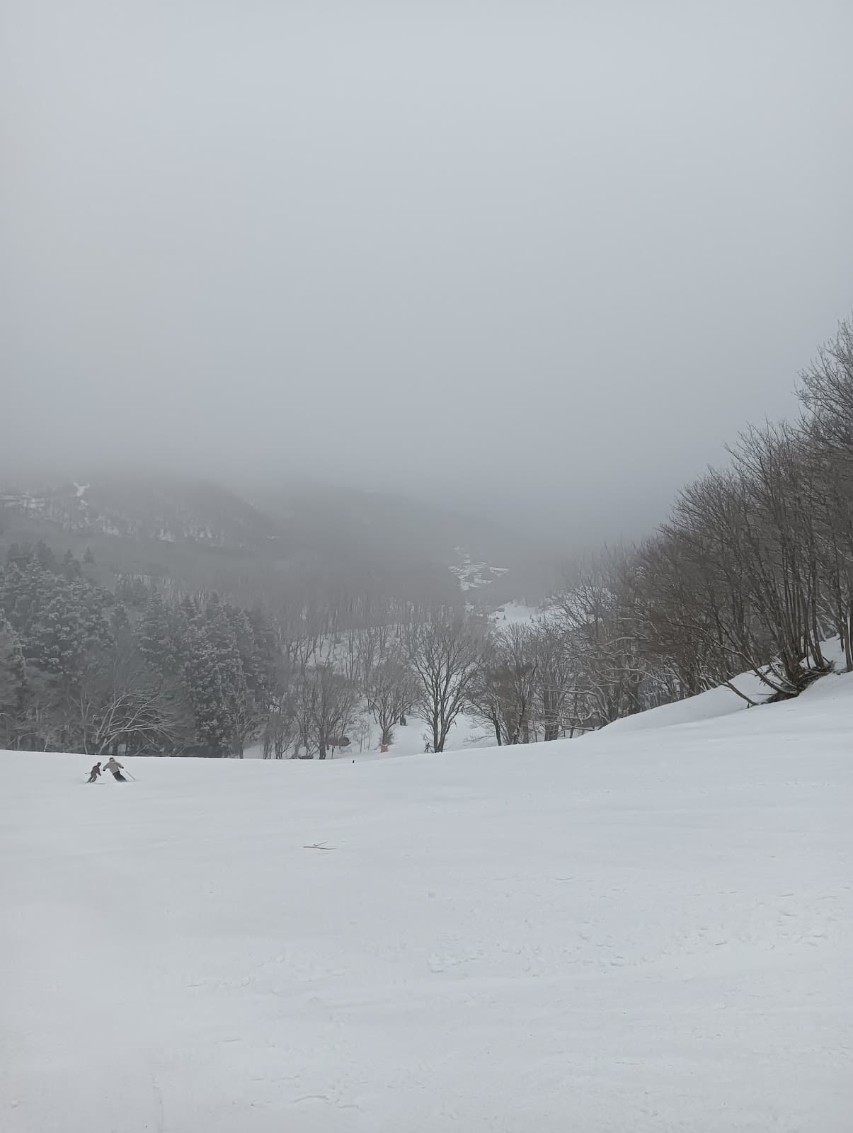 ハチ北スキー場ゲレンデ駐車場