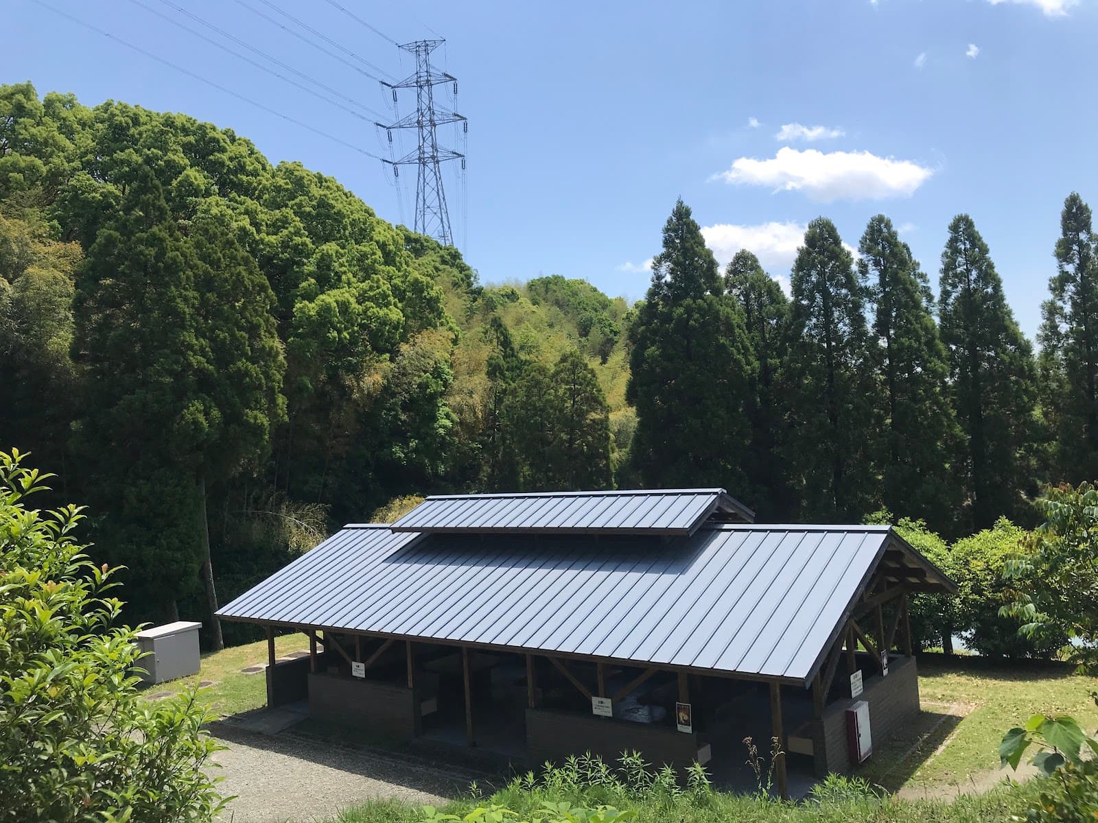濃施山公園キャンプ場炊事場