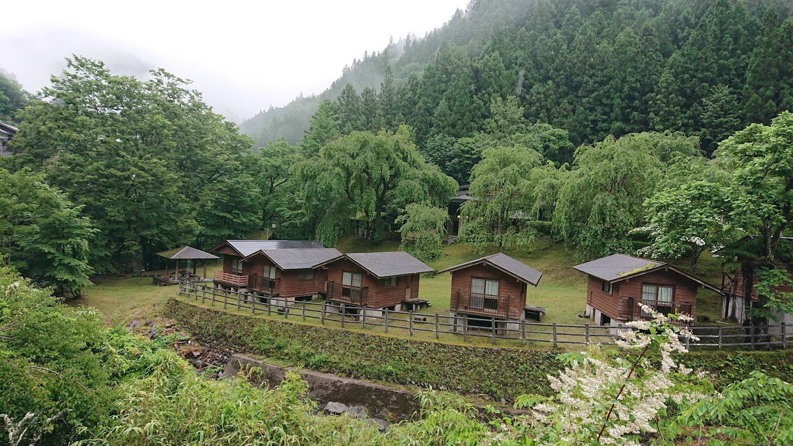 バンガロー村 古里とみやま