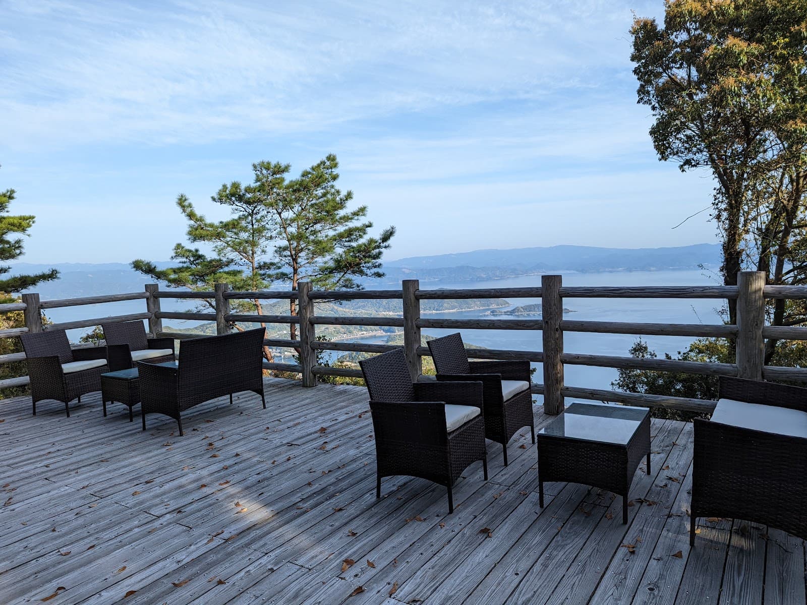 龍ヶ岳山頂キャンプ場