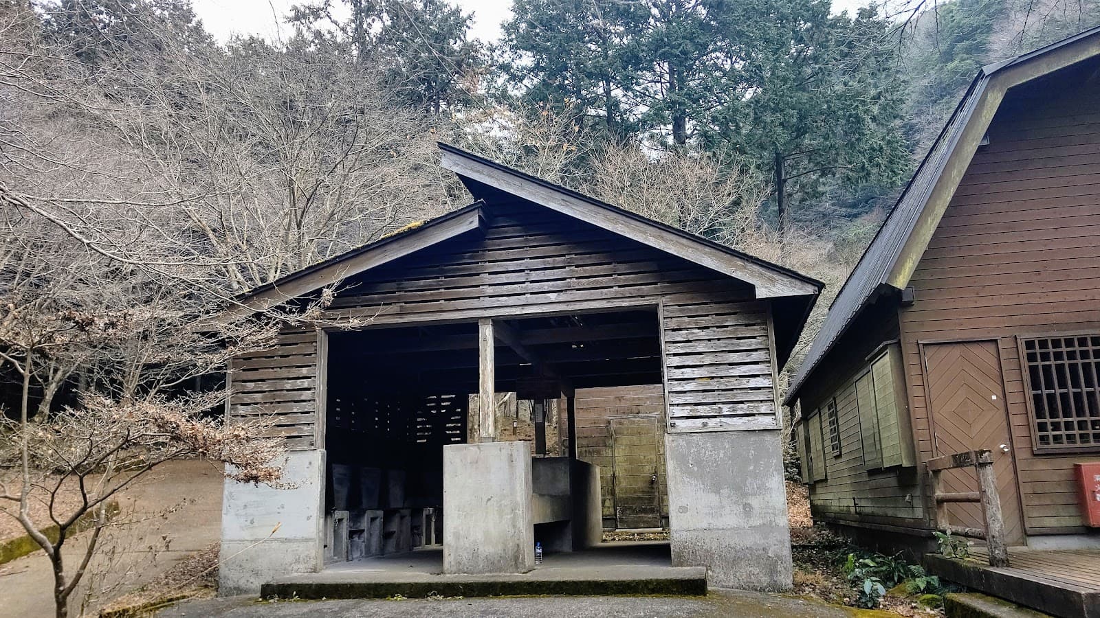 須津山休養林キャンプ場