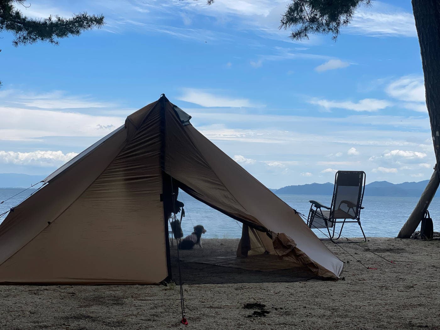 SHIRAHIGE BEACH(白ひげビーチ）