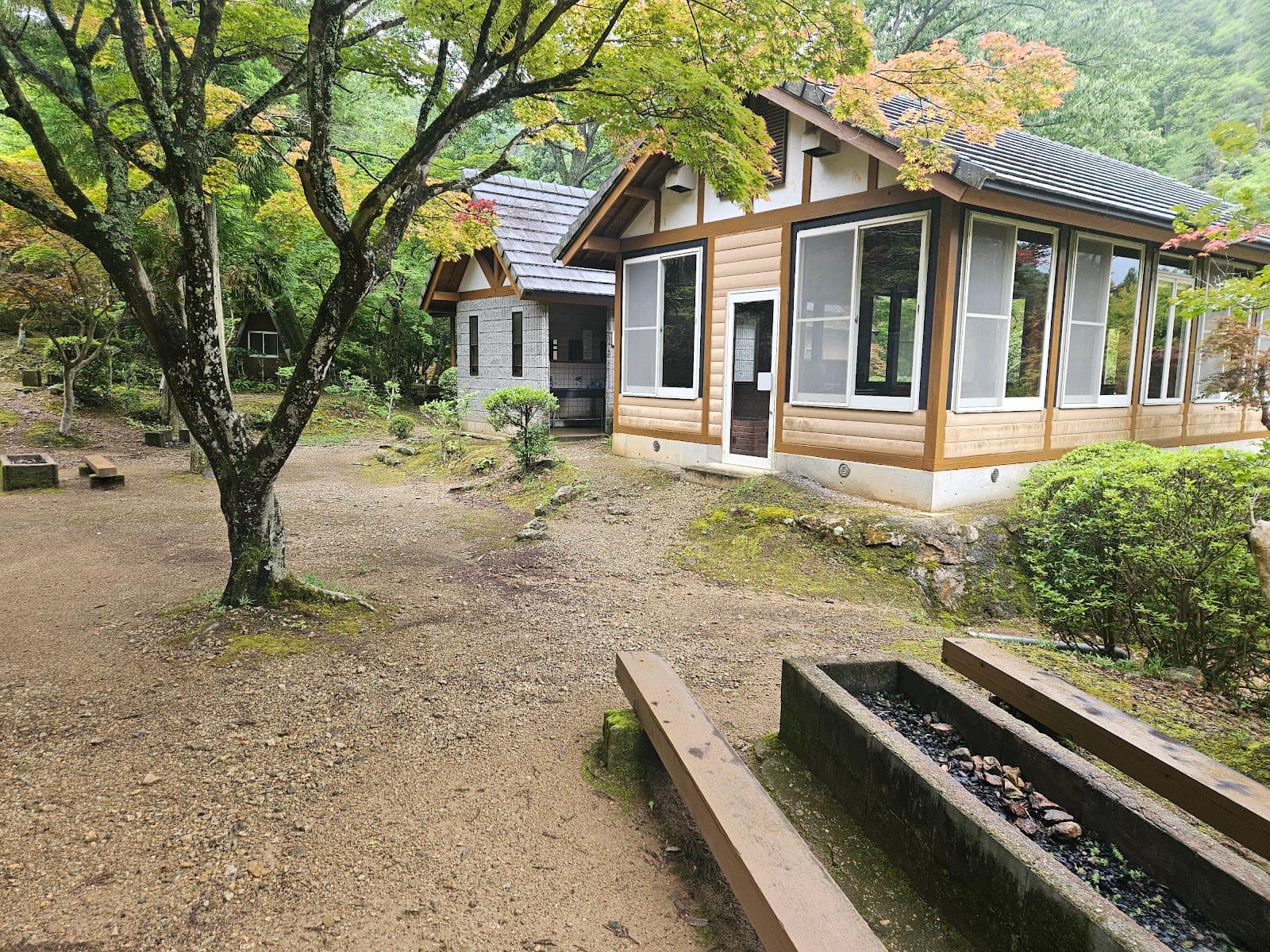 春日の観光 日ヶ奥渓谷キャンプ場