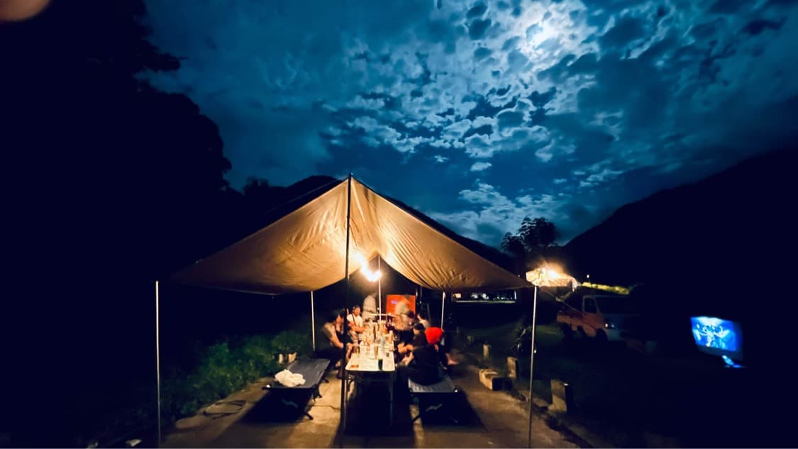 ダイナソーベース