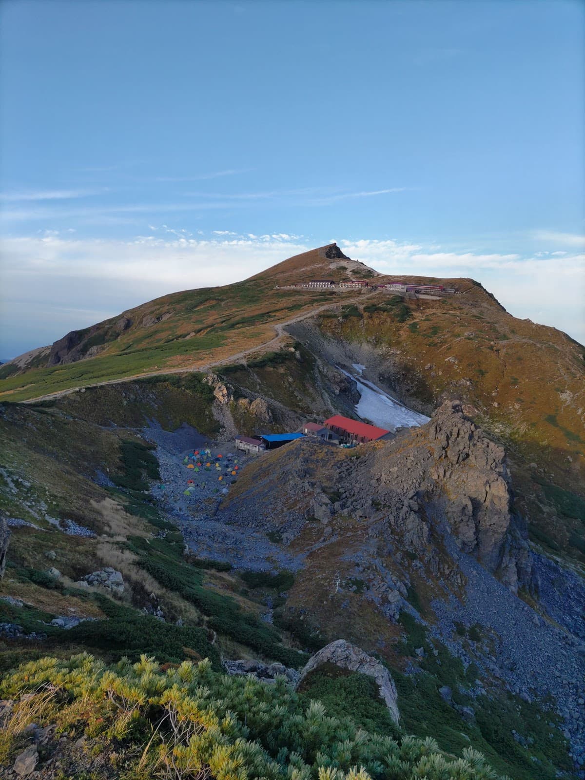 白馬岳頂上宿舎テント場