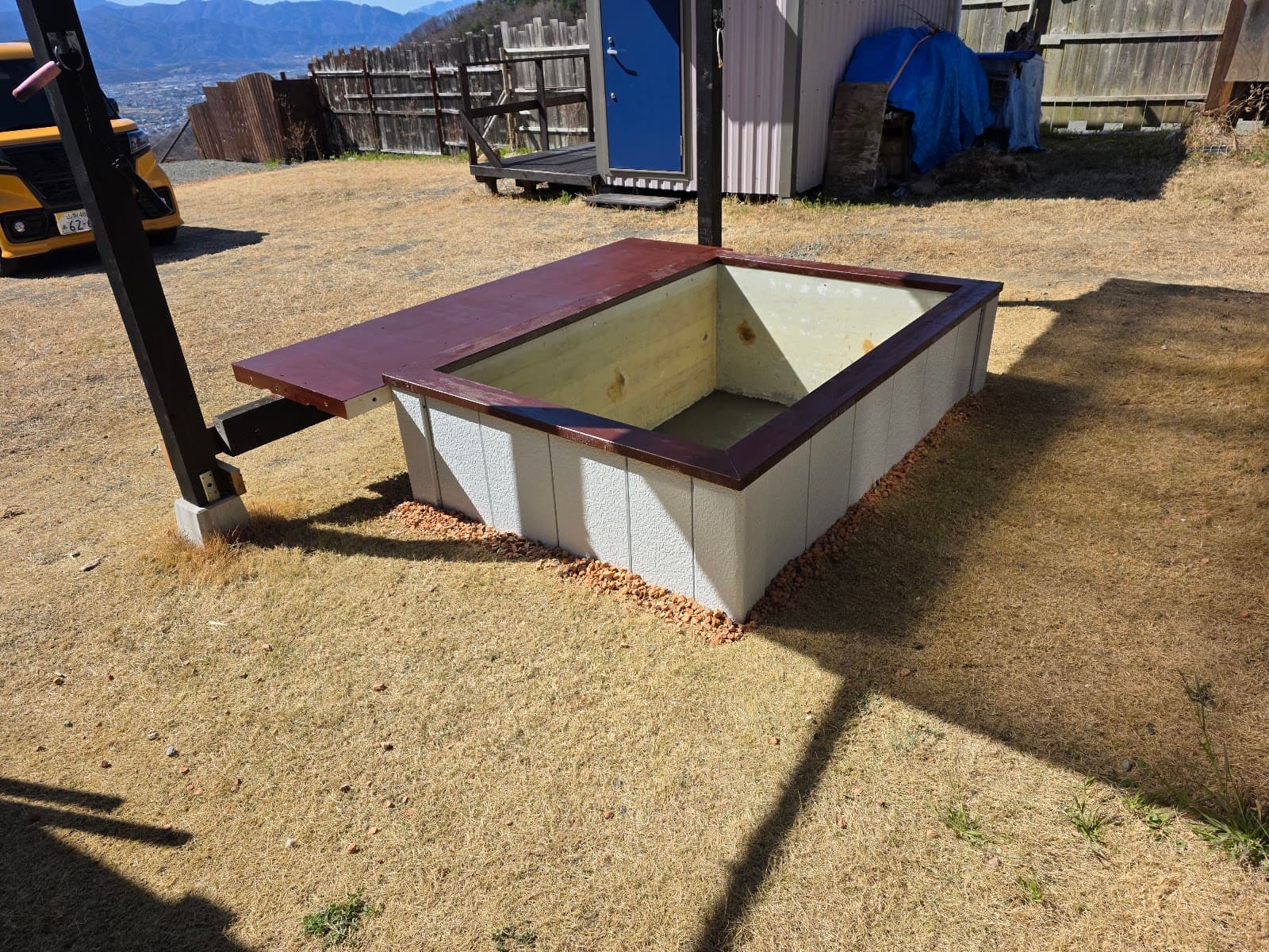 （バンガローキャンプ横根）