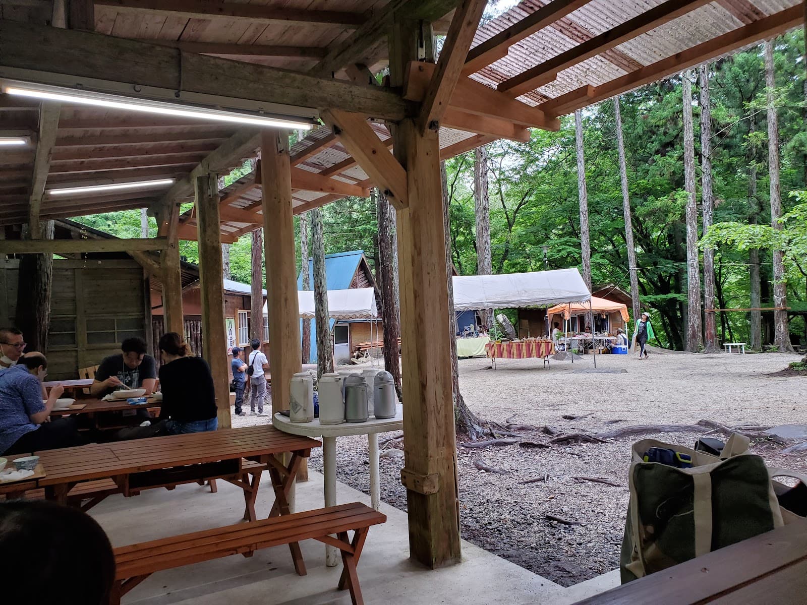 カントリーレストラン渓流荘