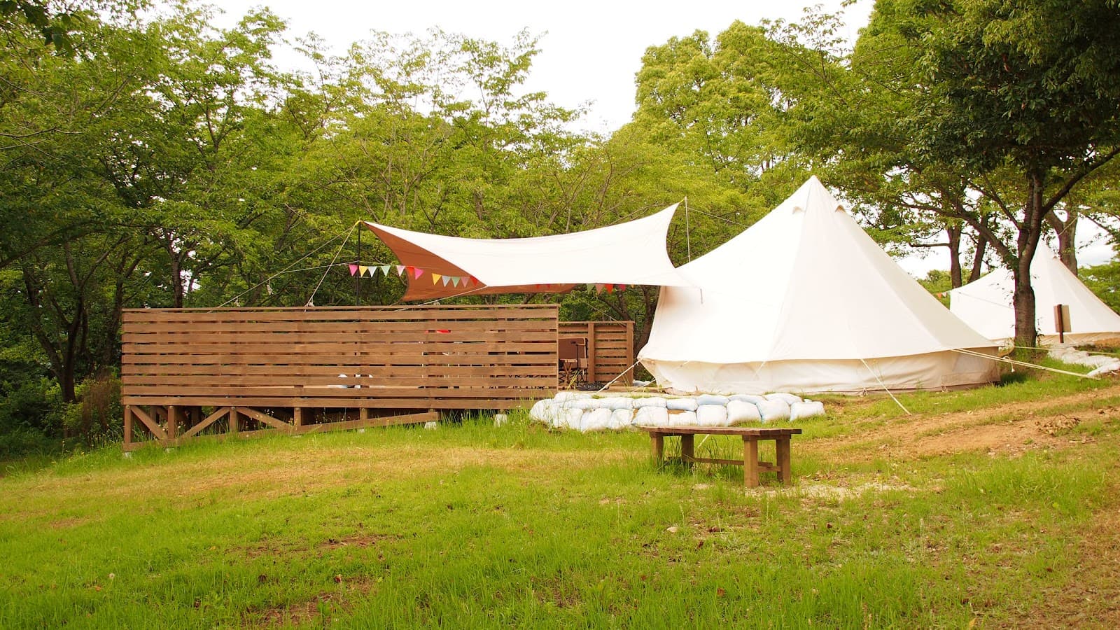 花やさと山 グランピング