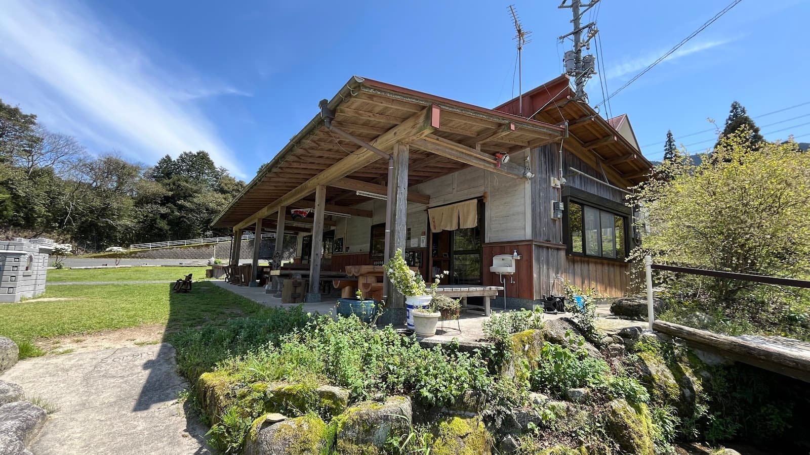 秀芳園 キャンプ&カフェ