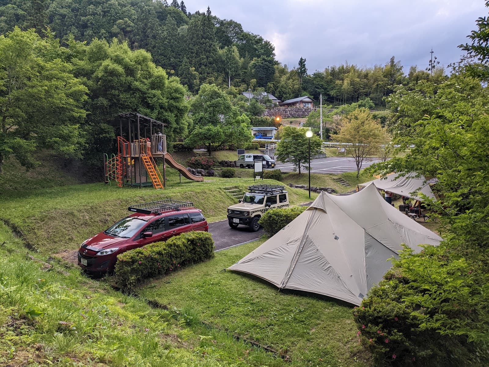 CAMP & CHEERS KANESHIGE (Café ＆ Taproom)