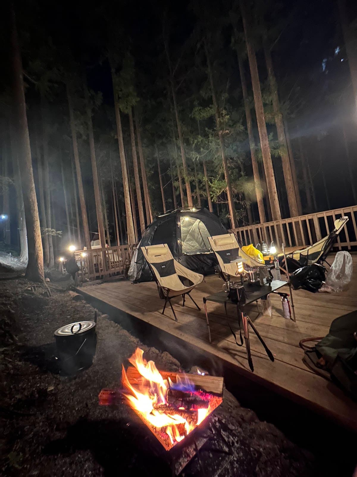 栃本キャンプ場 森と空