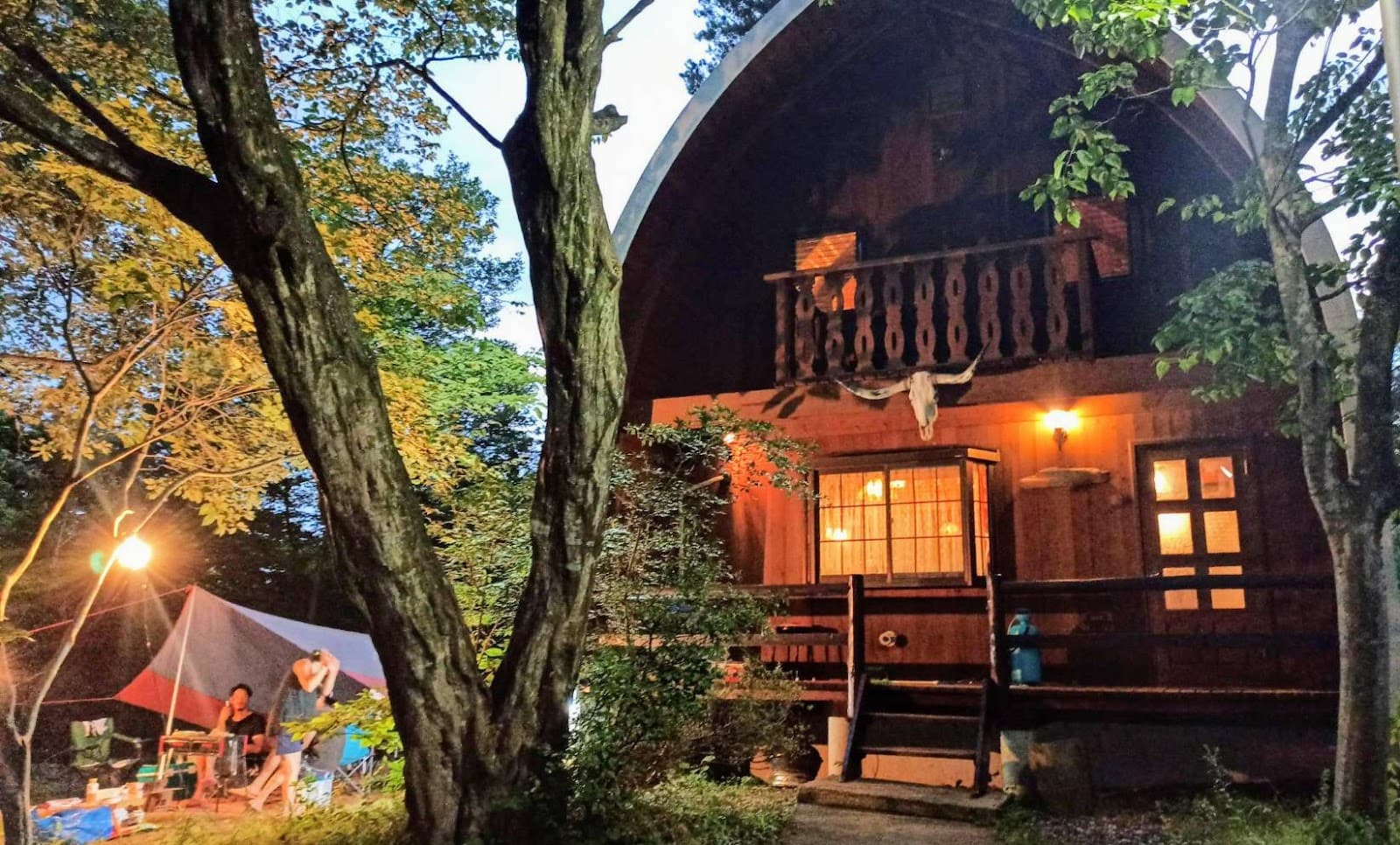 那須クイーンズマウンテン キャンプ&ロッジ 乗馬と動物触れ合い ワンちゃん歓迎 貸別荘