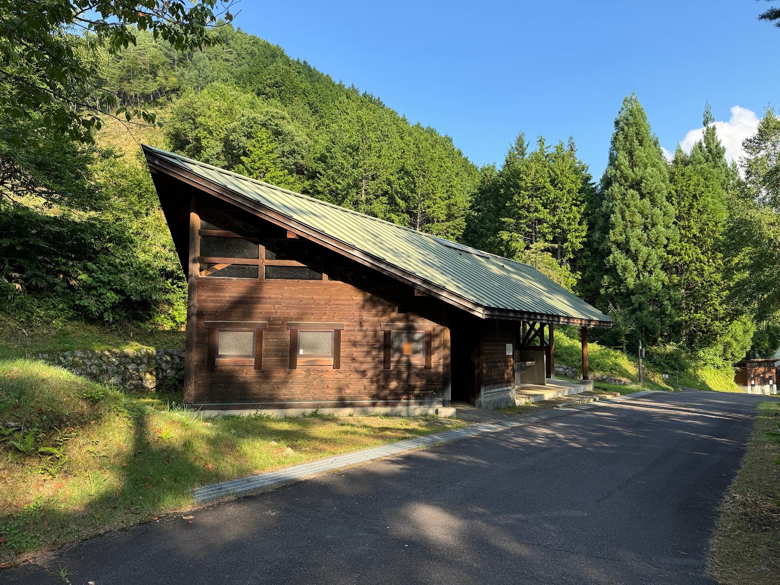 須砂渡憩いの森 オートキャンプ場