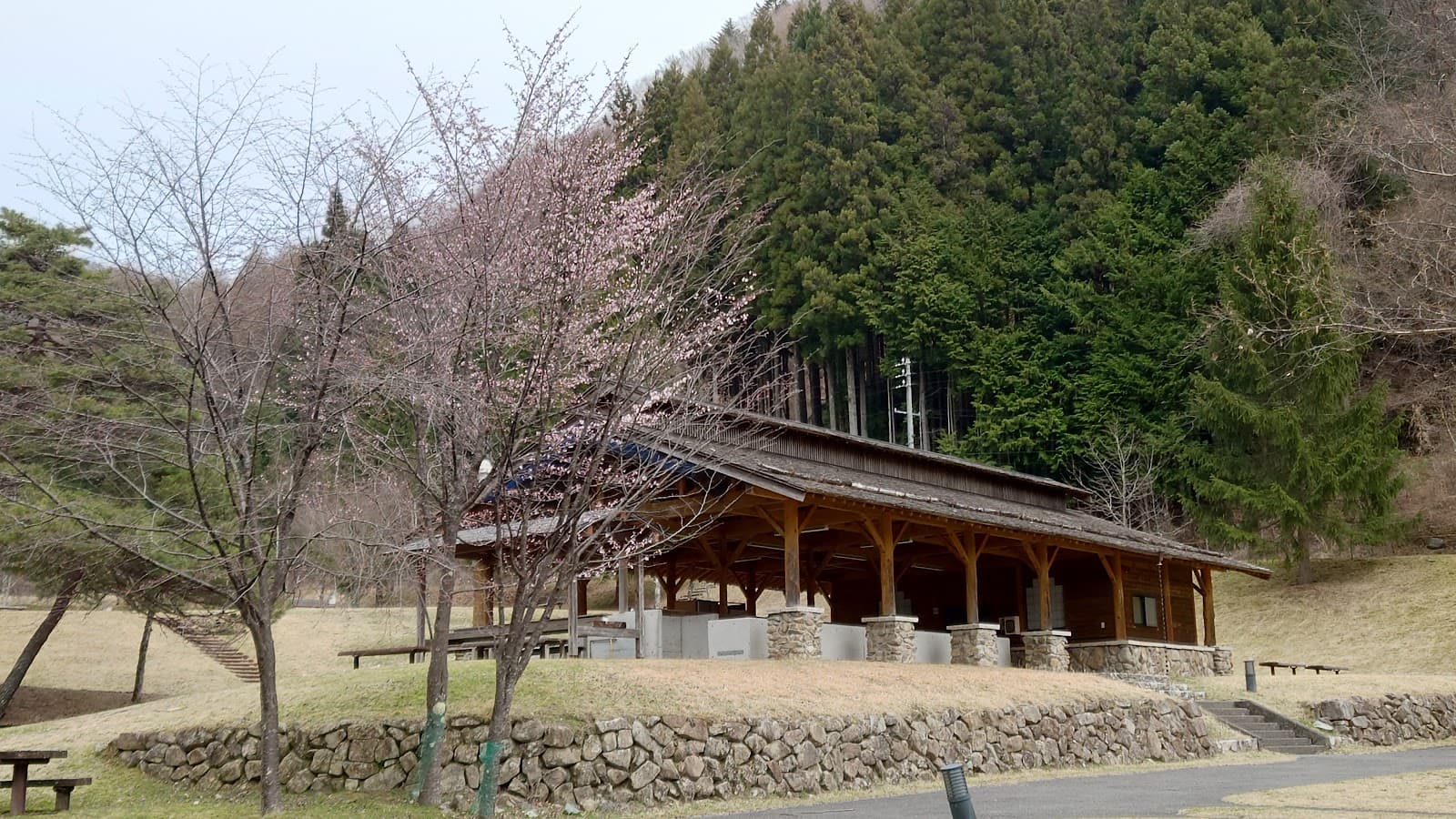 大島河原河川公園 オートキャンプ場