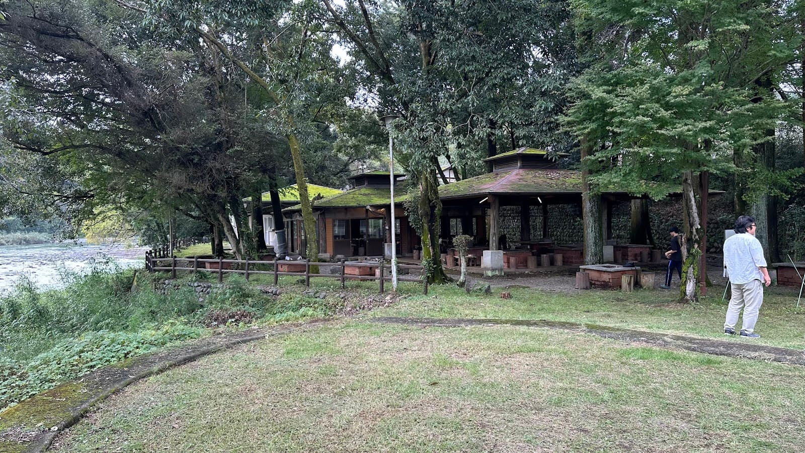 綾川荘 オートキャンプ場