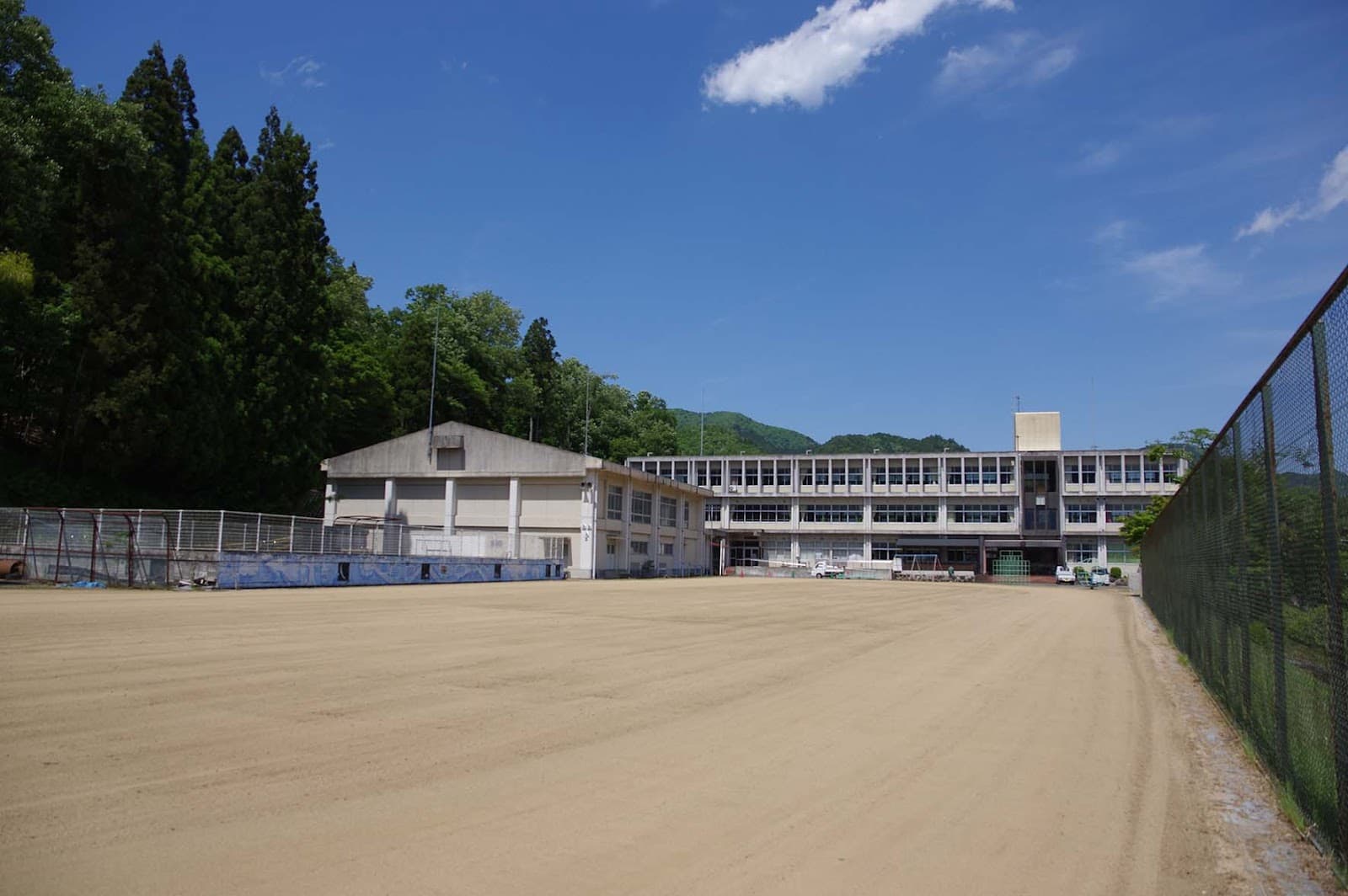 大野虹の湖キャンプ場（団体貸切フィールド）