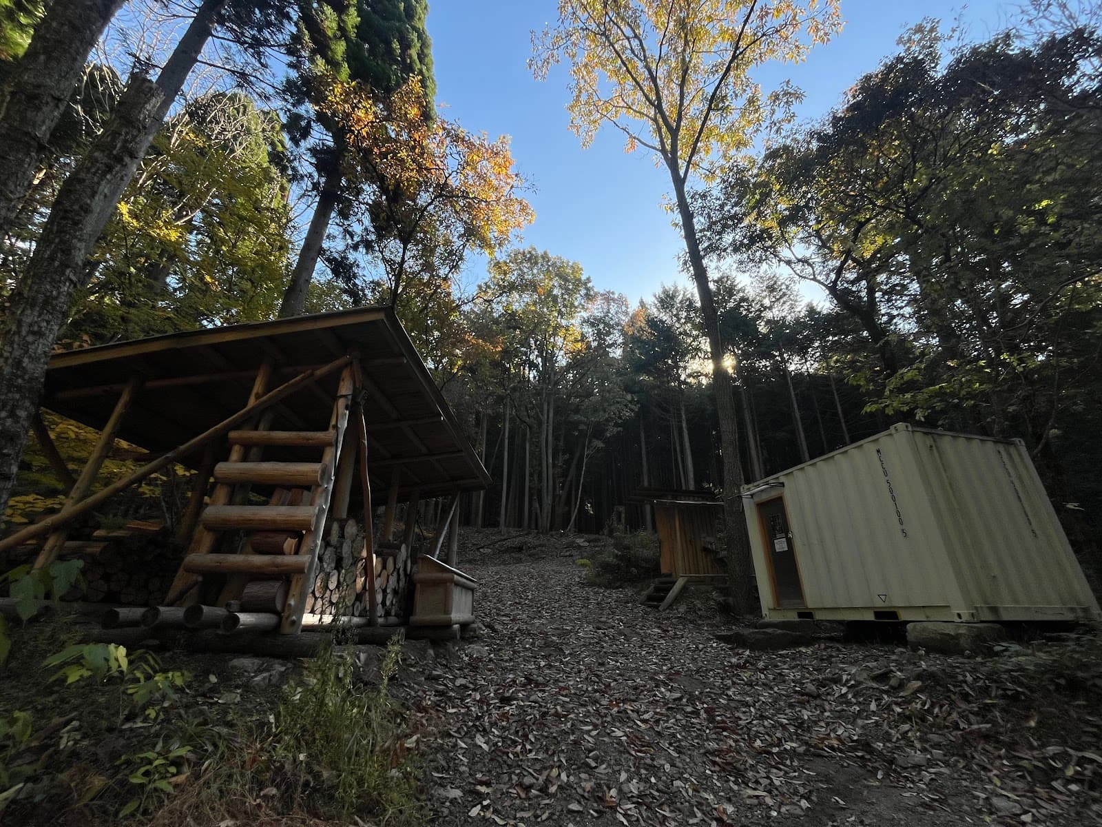 キャンプ場 森喫(しんきつ)