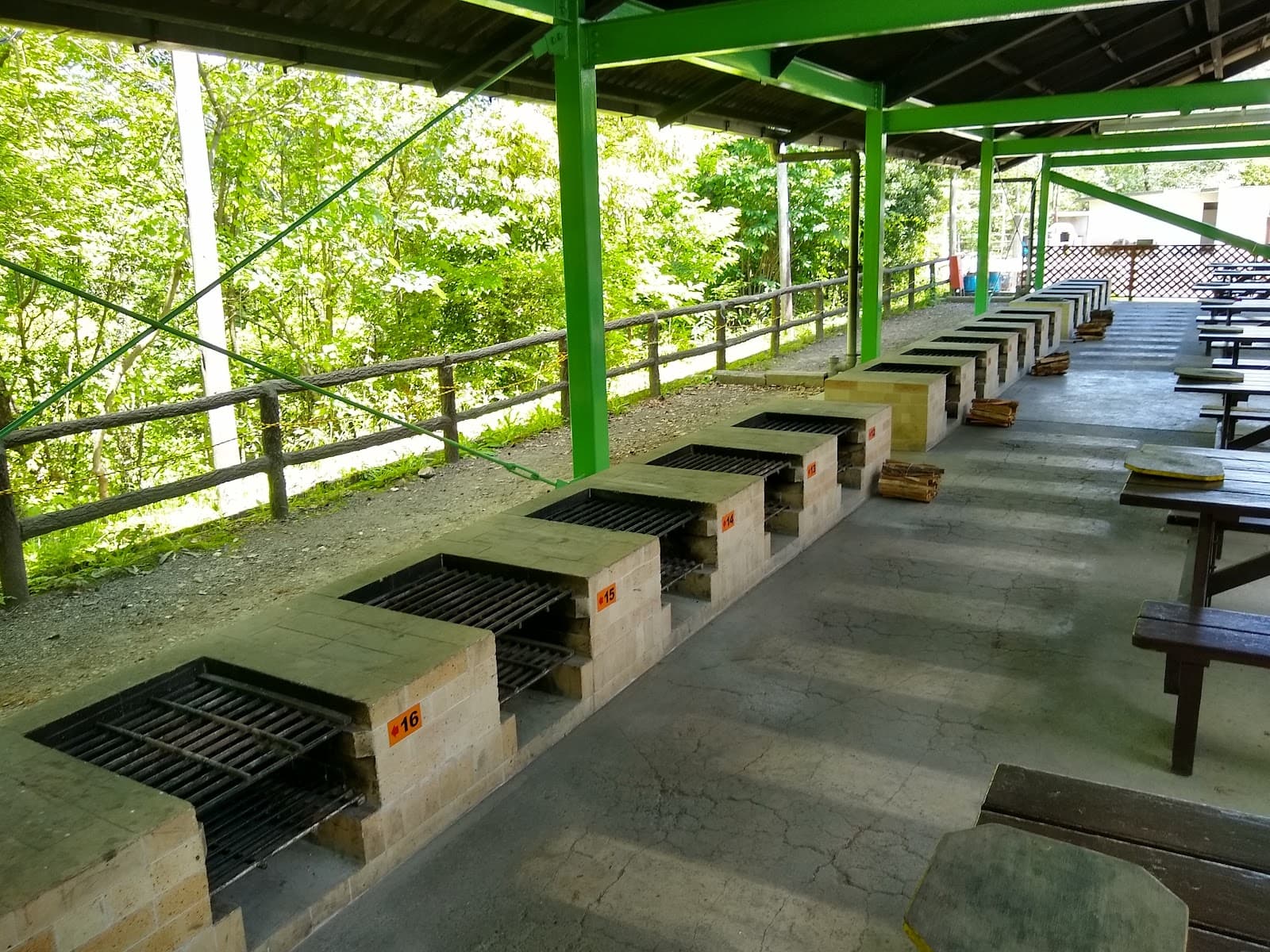 少年自然の家 炊事場