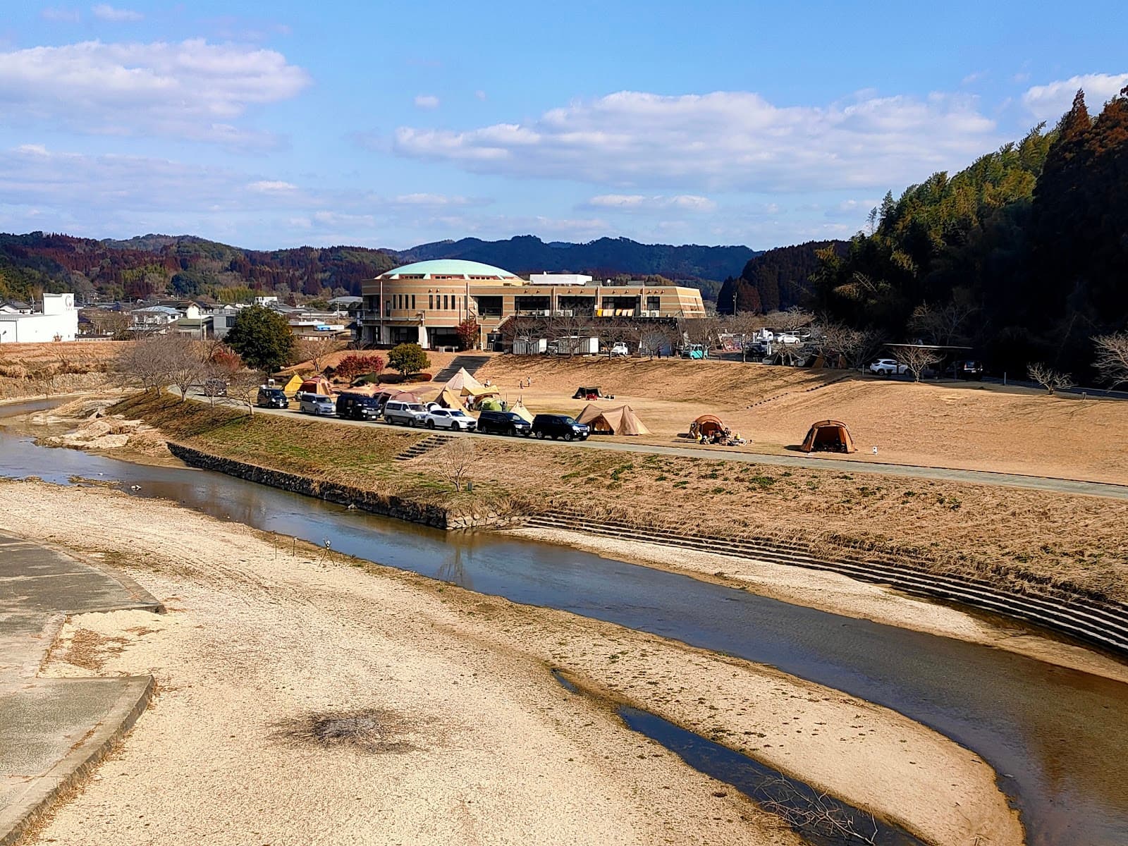 和水江田川カヌー·キャンプ場