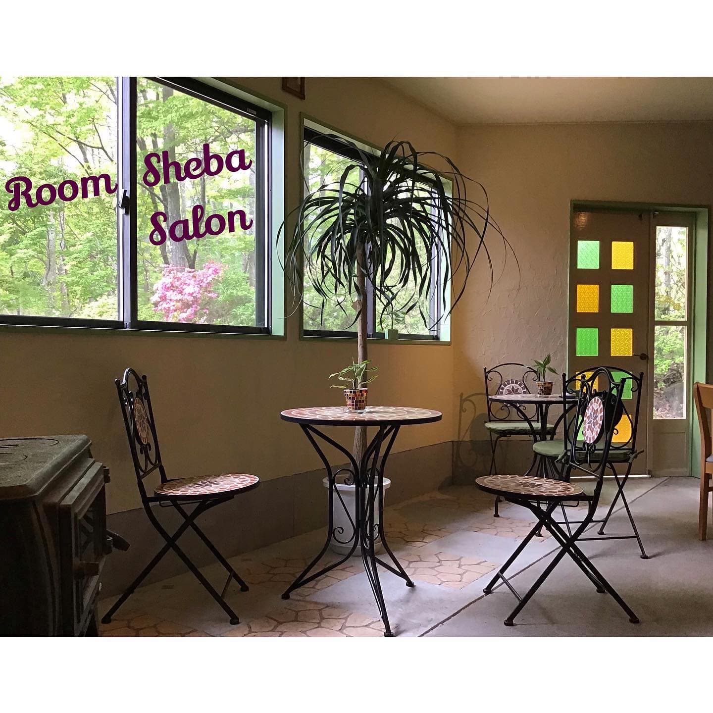 Roots Studio, Cafe & Bar Swing Eazy, Room Sheba Salon