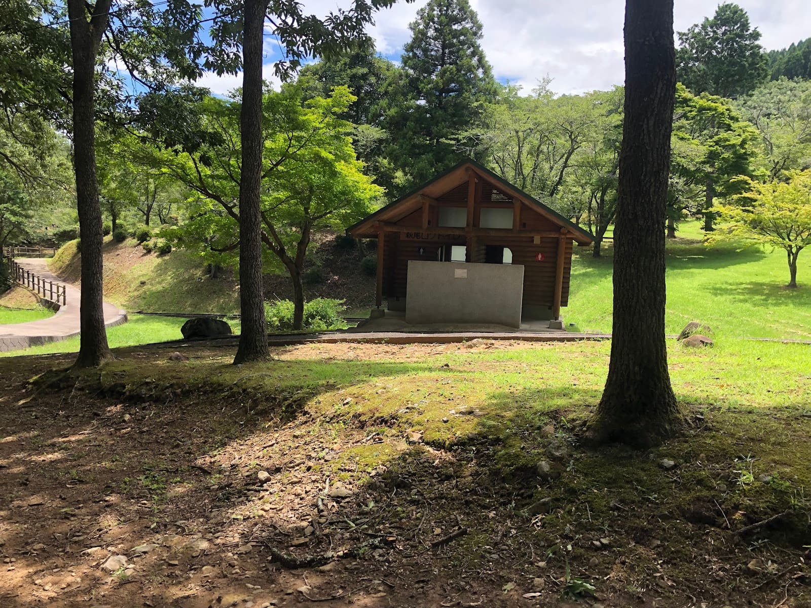 萩尾公園キャンプ場